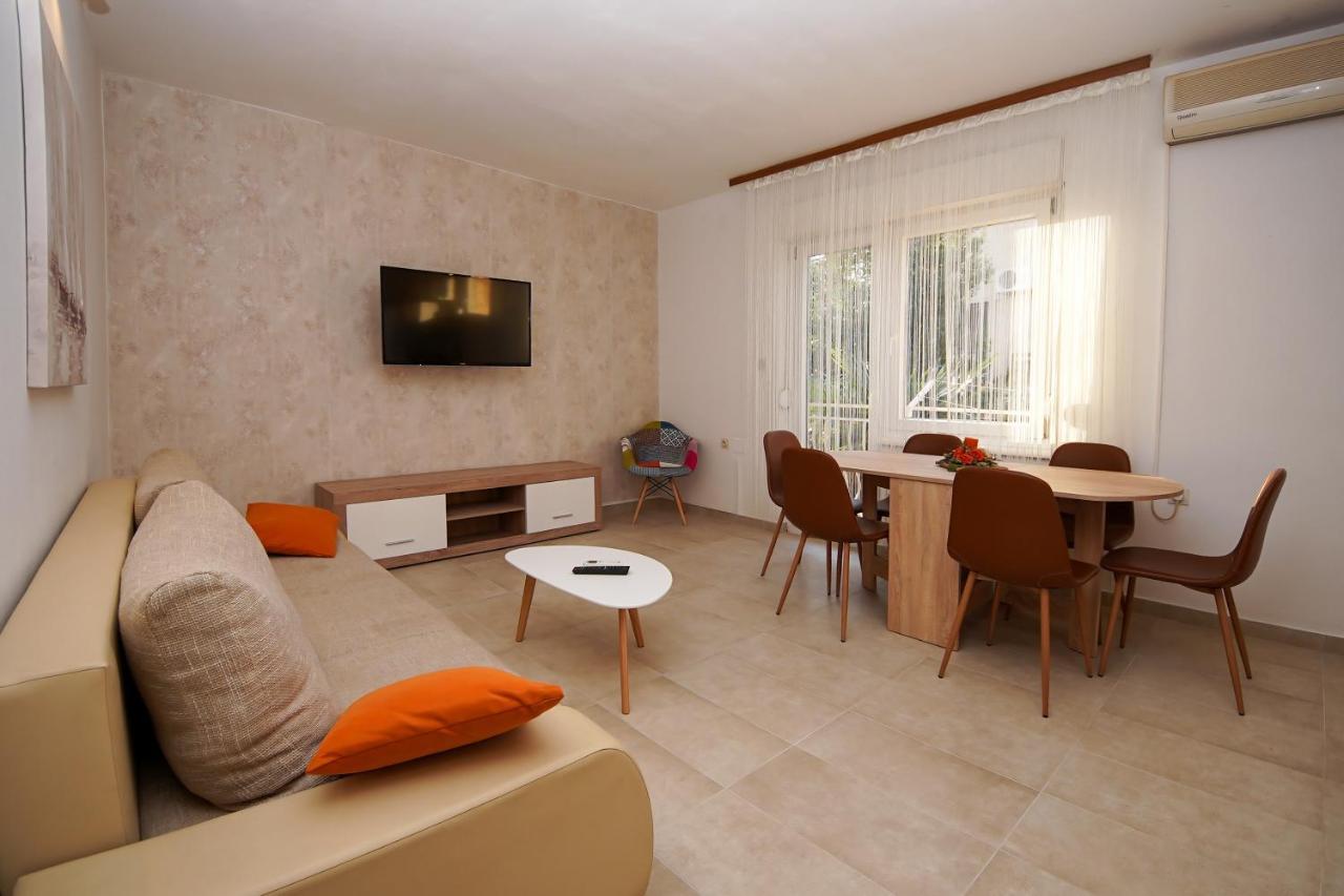 Apartment Ajdukovic Vodice Buitenkant foto