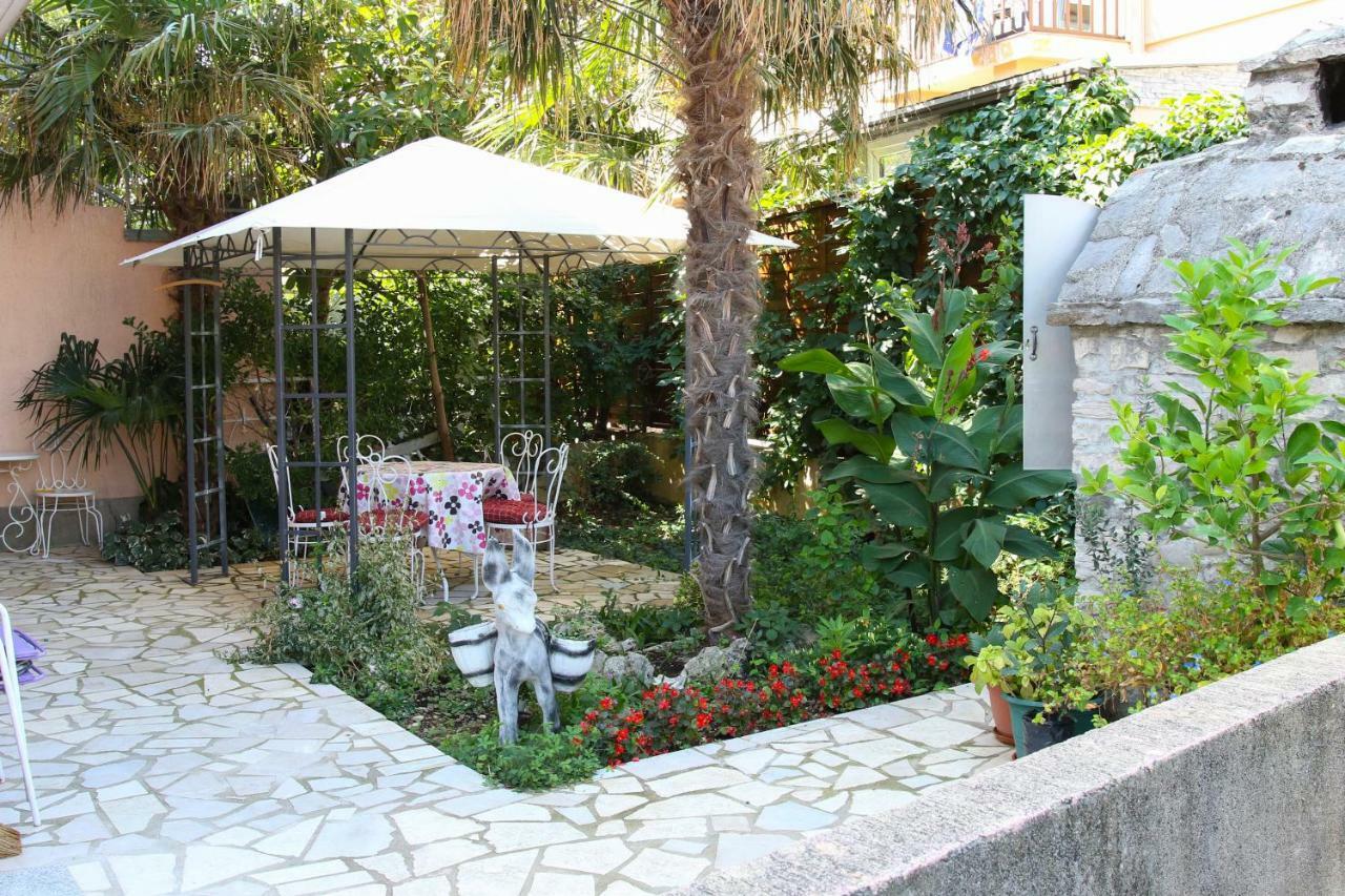 Apartment Ajdukovic Vodice Buitenkant foto